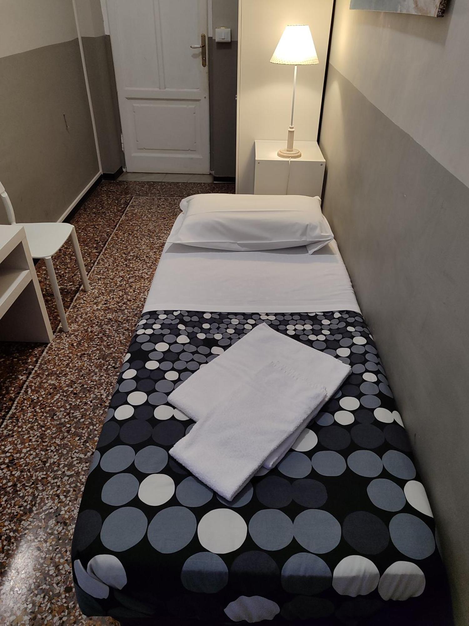 Guesthouse La Briosa Nicole Genua Exterior foto